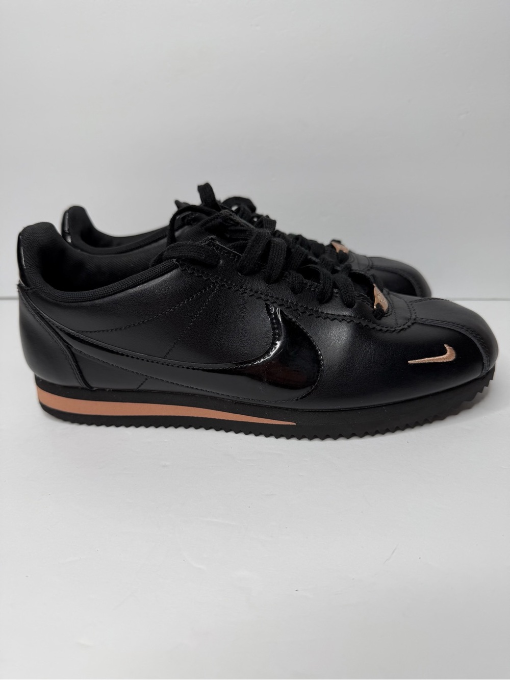 Nike Classic Cortez Rose Gold Black Rose Gold sneakers shoes Retro Style Sz 9